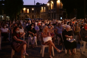 Maria Rita Parsi: «Serve studiare e fare rete per le donne»