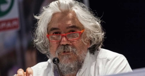 Meluzzi: «Il perdono è il più grande dei doni»  Il celebre psicoterapeuta a Flero «Viva la mitezza, viva la non violenza»