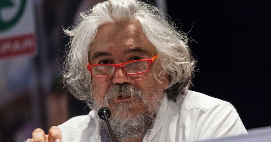 Meluzzi: «Il perdono è il più grande dei doni» Il celebre psicoterapeuta a Flero «Viva la mitezza, viva la non violenza»