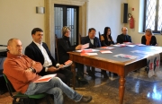 Natoli e i filosofi lungo l&#039;Oglio &quot;brindano alla felicità&quot;