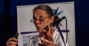 Francesca Rigotti e la Grazia, dal paganesimo a... Italia-Germania La lezione a Paratico per Filosofi lungo l&#039;Oglio. Oggi a Iseo il premio ad Armando Savignano